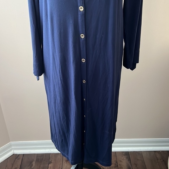 𝅺LILY Pulitzer l Bailor True Navy Button Front V-Neck Roll Tab Sleeve Dress - Picture 3 of 6